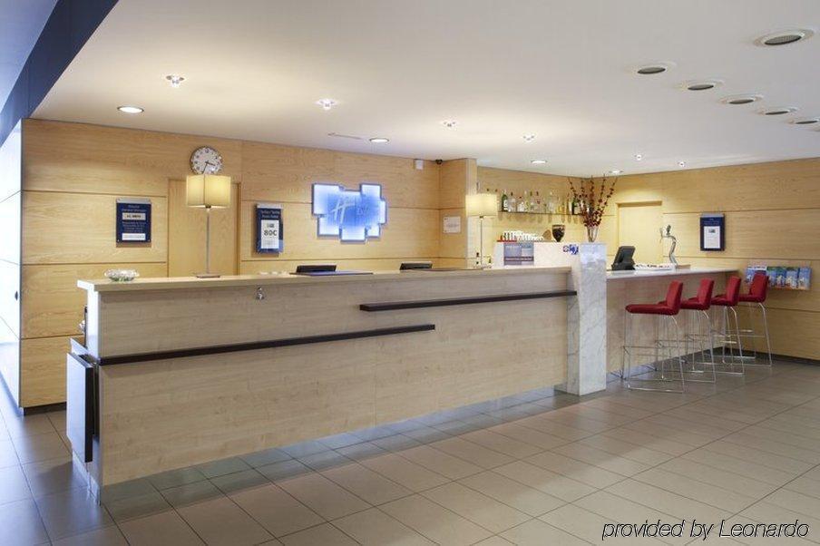 סאלט B&B Hotel Girona 3 מראה פנימי תמונה