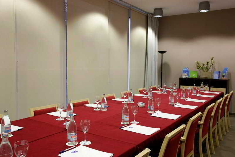 סאלט B&B Hotel Girona 3 עסק תמונה